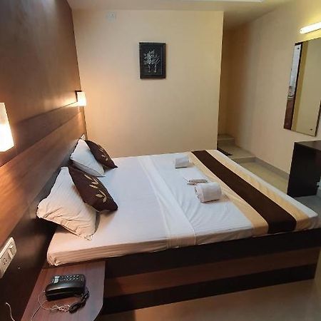 S4 Residency Hotel Chennai Exterior foto