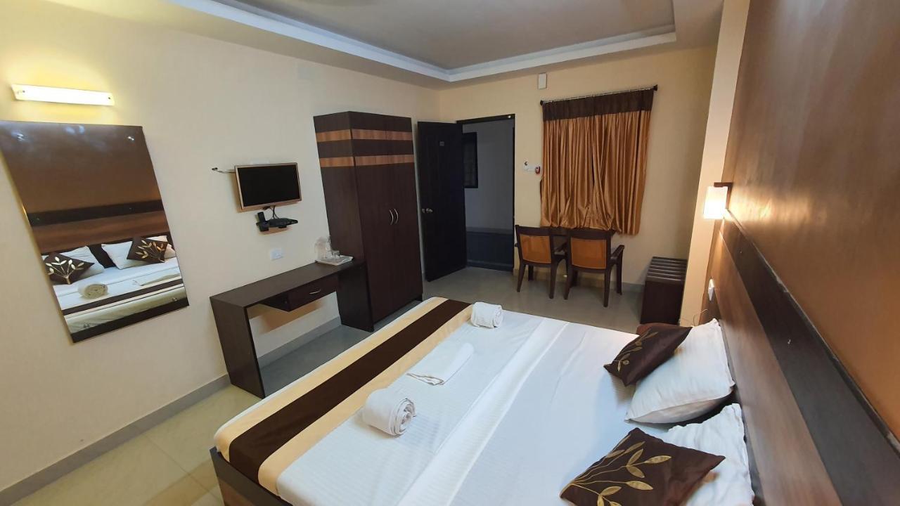 S4 Residency Hotel Chennai Exterior foto