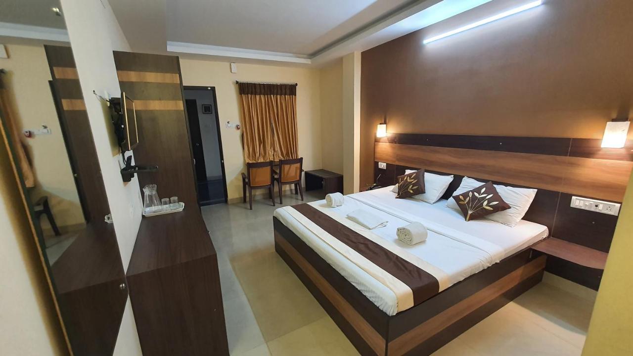 S4 Residency Hotel Chennai Exterior foto