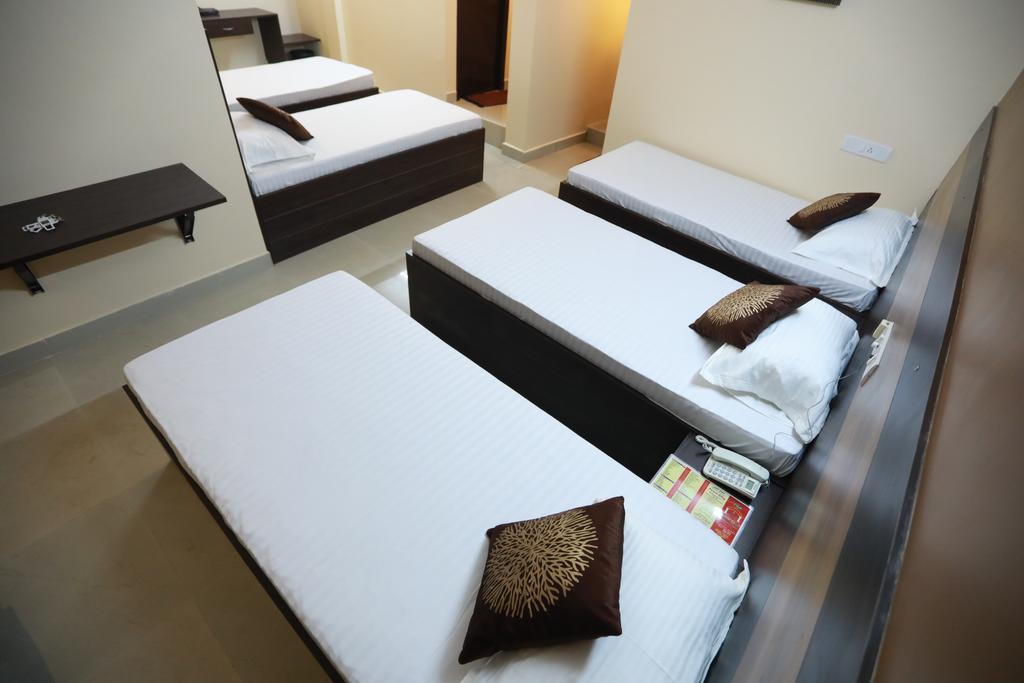 S4 Residency Hotel Chennai Exterior foto